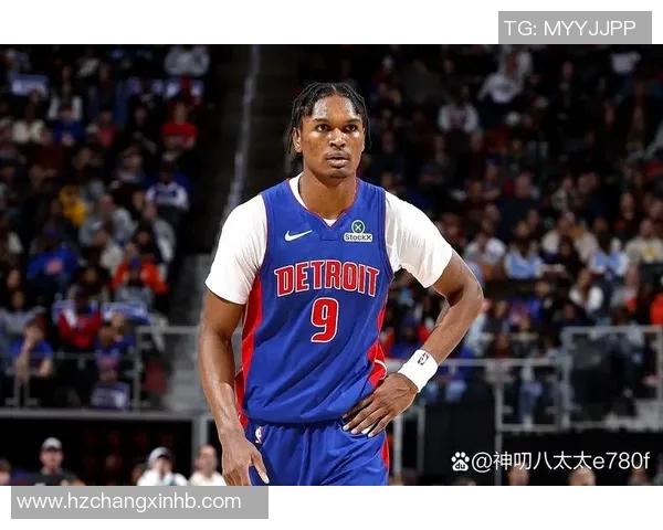 休斯顿火箭与底特律活塞激战正酣谁能在NBA赛场上笑到最后